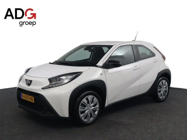 Toyota Aygo X - 1.0 VVT-i MT Play