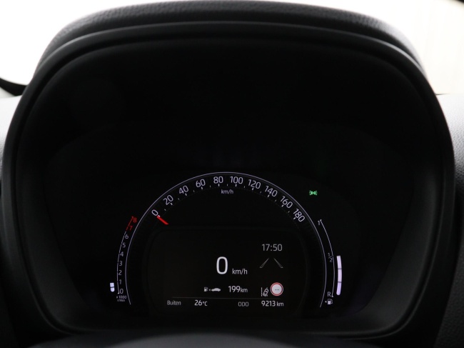 Toyota Aygo X - 1.0 VVT-i MT Play