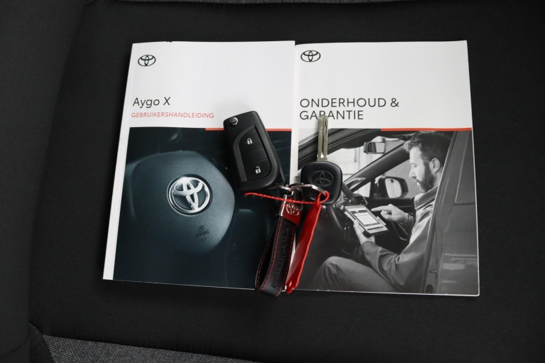 Toyota Aygo X - 1.0 VVT-i MT Play 21