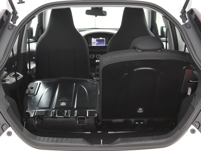 Toyota Aygo X - 1.0 VVT-i MT Play