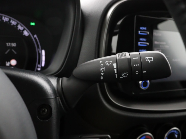 Toyota Aygo X - 1.0 VVT-i MT Play