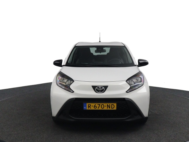 Toyota Aygo X - 1.0 VVT-i MT Play
