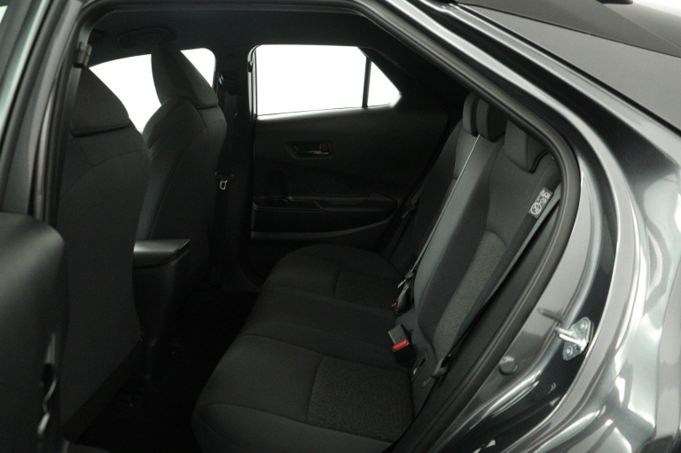 Toyota C-HR - 1.8 Hybrid 140 Active 18