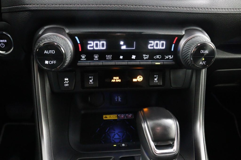 Toyota RAV4 - 2.5 Hybrid AWD GR Sport 17