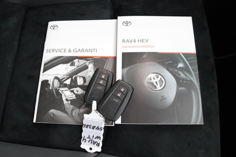 Toyota RAV4 - 2.5 Hybrid AWD GR Sport 19