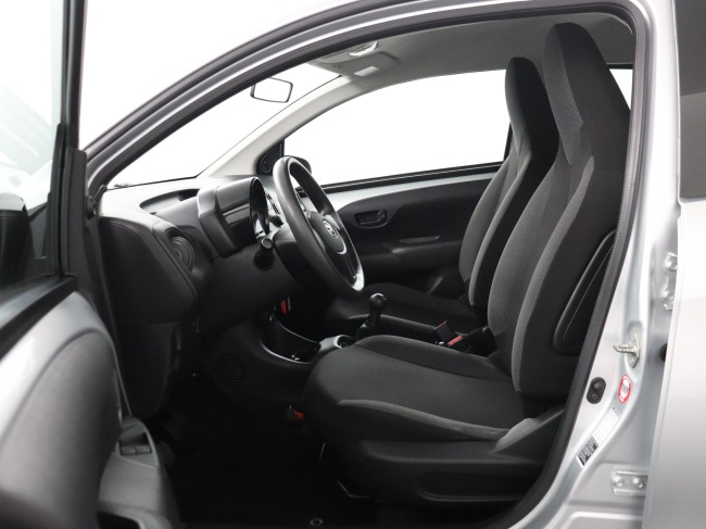 Toyota Aygo - 1.0 VVT-i x-now