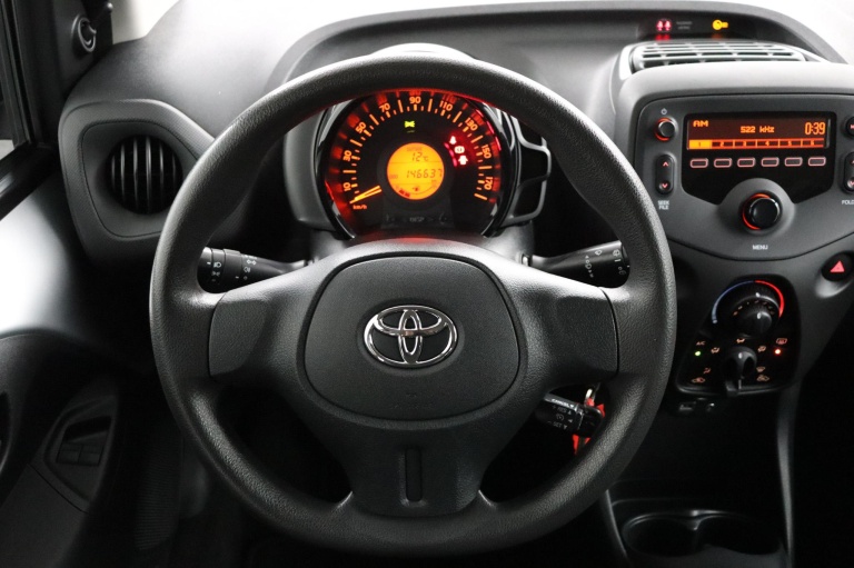 Toyota Aygo - 1.0 VVT-i x-now 18