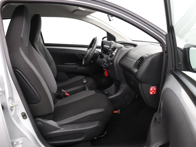 Toyota Aygo - 1.0 VVT-i x-now