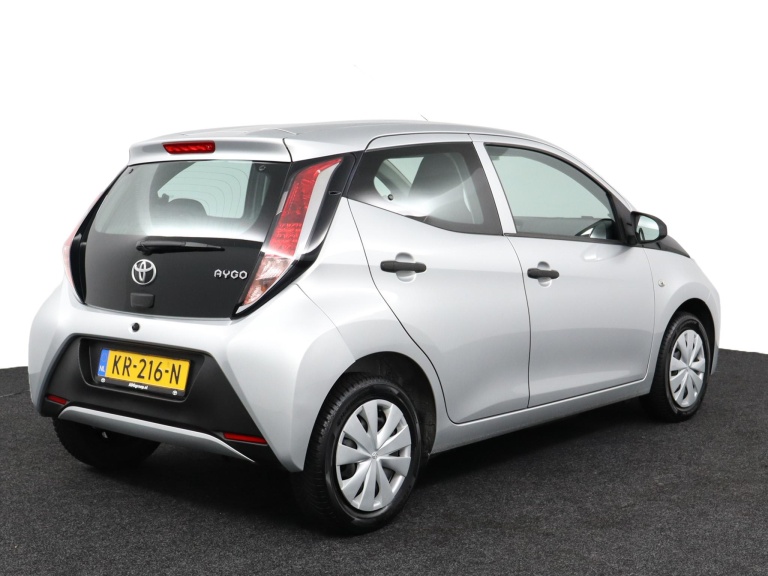 Toyota Aygo - 1.0 VVT-i x-now 2