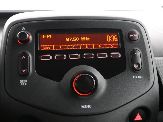 Toyota Aygo - 1.0 VVT-i x-now