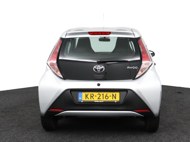 Toyota Aygo - 1.0 VVT-i x-now 42