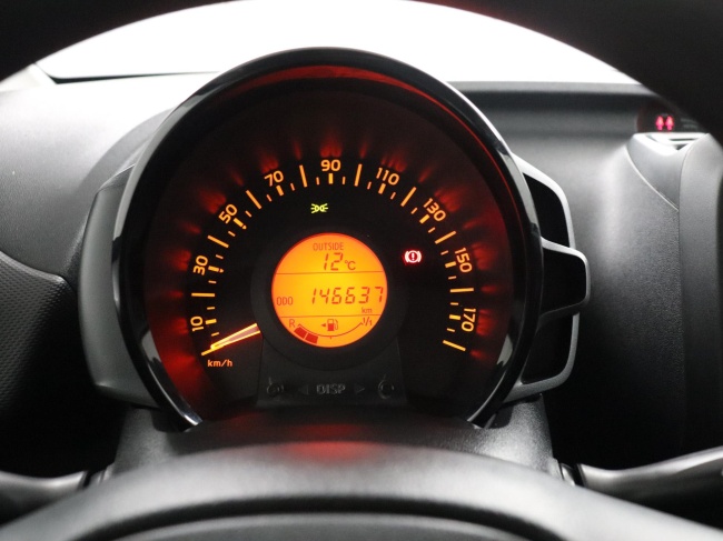 Toyota Aygo - 1.0 VVT-i x-now