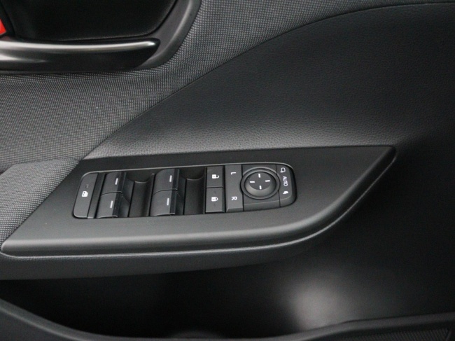 Toyota C-HR - 1.8 Hybrid 140 Dynamic