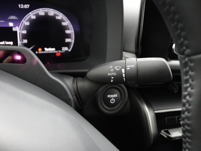 Toyota C-HR - 1.8 Hybrid 140 Dynamic