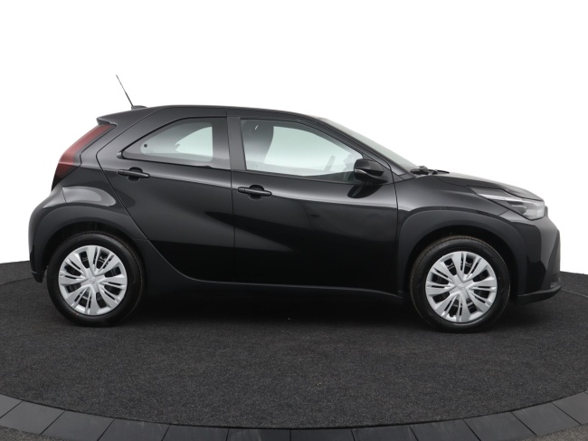 Toyota Aygo X - Hybrid 115 play