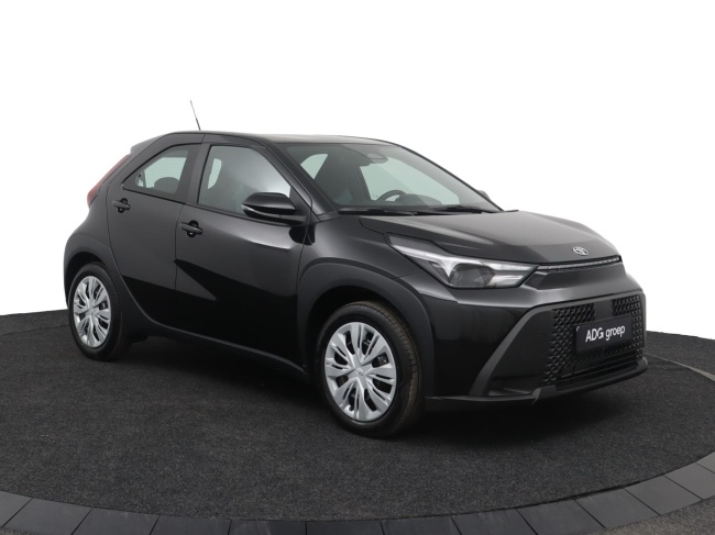 Toyota Aygo X - Hybrid 115 play