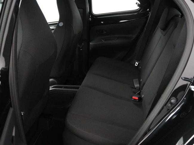 Toyota Aygo X - Hybrid 115 play