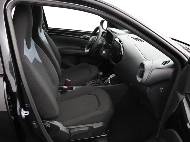 Toyota Aygo X - Hybrid 115 play