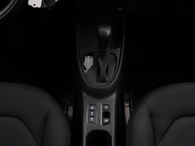 Toyota Aygo X - Hybrid 115 play