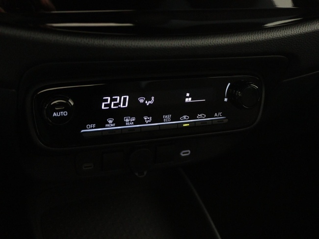 Toyota Aygo X - Hybrid 115 play