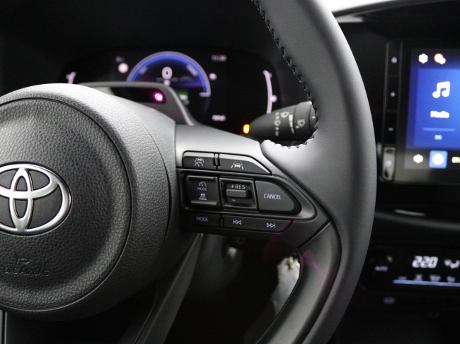 Toyota Aygo X - Hybrid 115 play