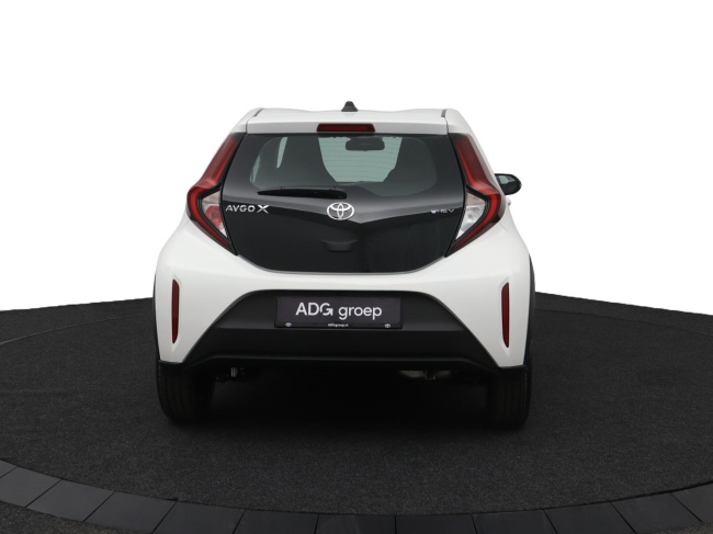Toyota Aygo X - Hybrid 115 play