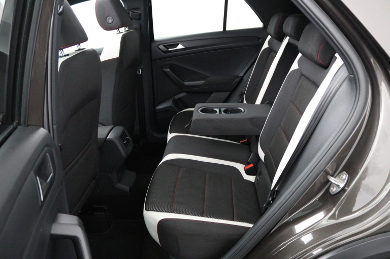 Volkswagen T-Roc - 1.5 TSI Sport 15