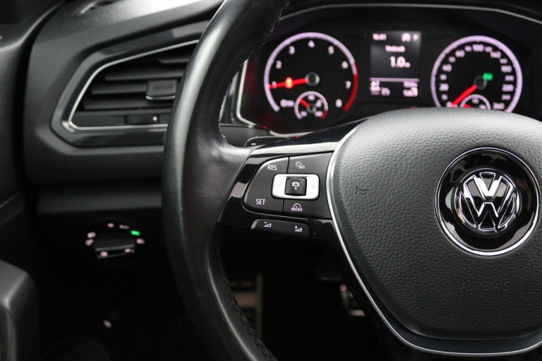 Volkswagen T-Roc - 1.5 TSI Sport 16