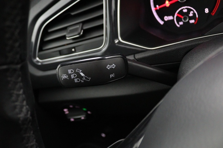 Volkswagen T-Roc - 1.5 TSI Sport 29