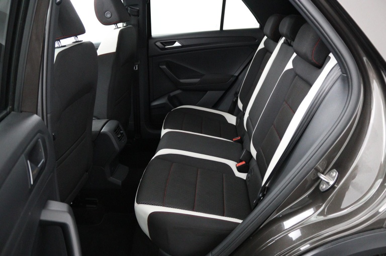 Volkswagen T-Roc - 1.5 TSI Sport 38