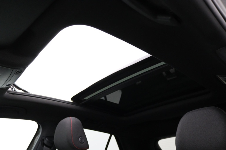 Volkswagen T-Roc - 1.5 TSI Sport 46