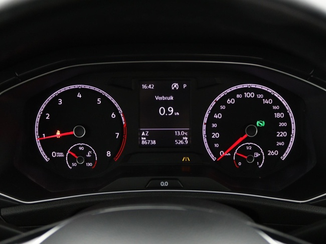 Volkswagen T-Roc - 1.5 TSI Sport