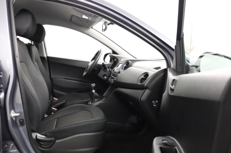 Hyundai i10 - 1.0i Comfort 19