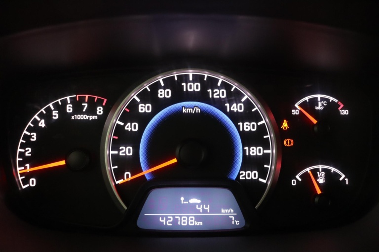 Hyundai i10 - 1.0i Comfort 6