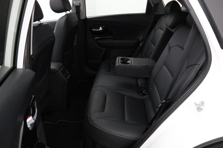 Kia Niro - 1.6 GDi Hybrid ExecutiveLine 12