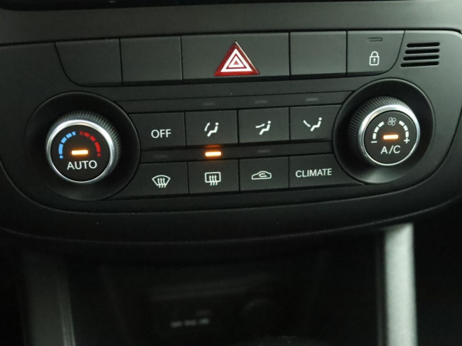 Kia Venga - 1.6 CVVT Summer Edition 