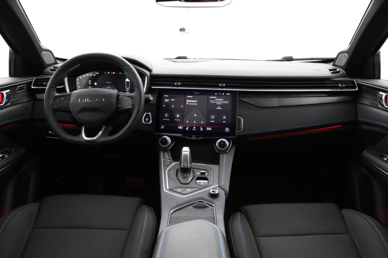 Lynk & Co 01 - 1.5 4