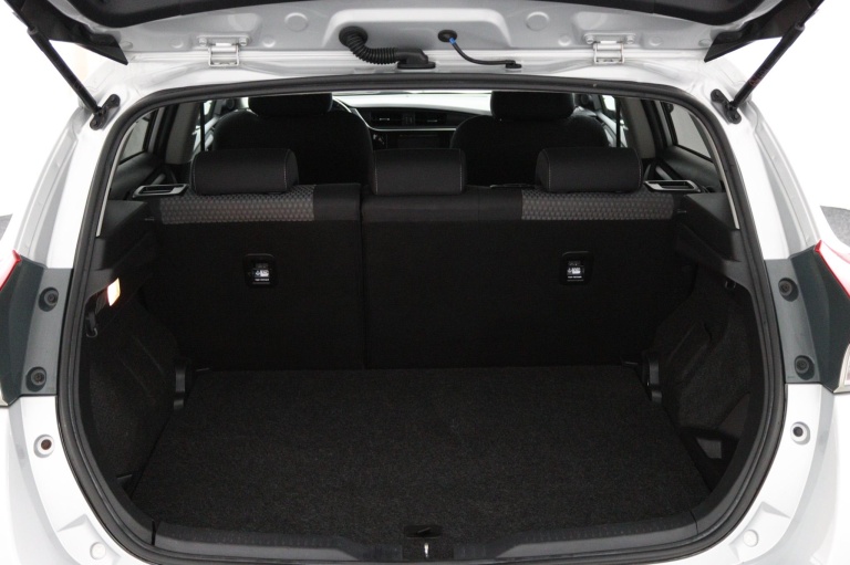 Toyota Auris - 1.8 Hybrid Energy Plus 24