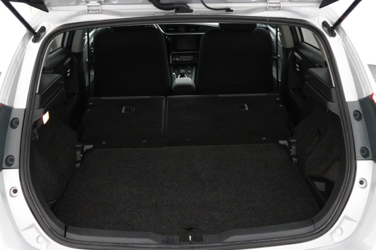 Toyota Auris - 1.8 Hybrid Energy Plus 26