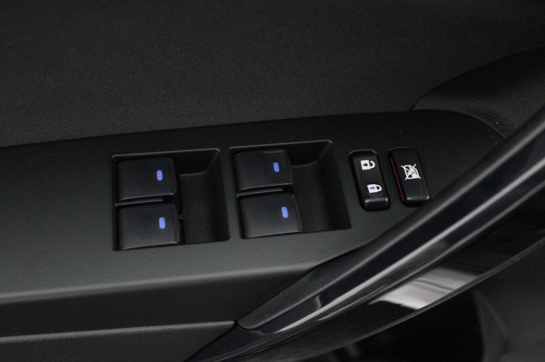 Toyota Auris - 1.8 Hybrid Energy Plus 28