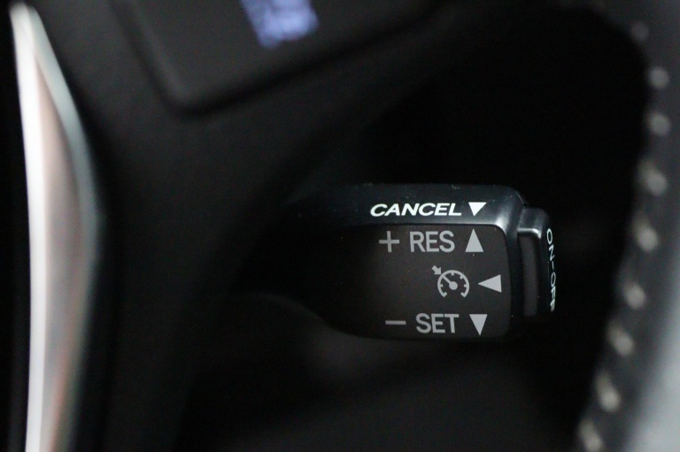 Toyota Auris - 1.8 Hybrid Energy Plus 39