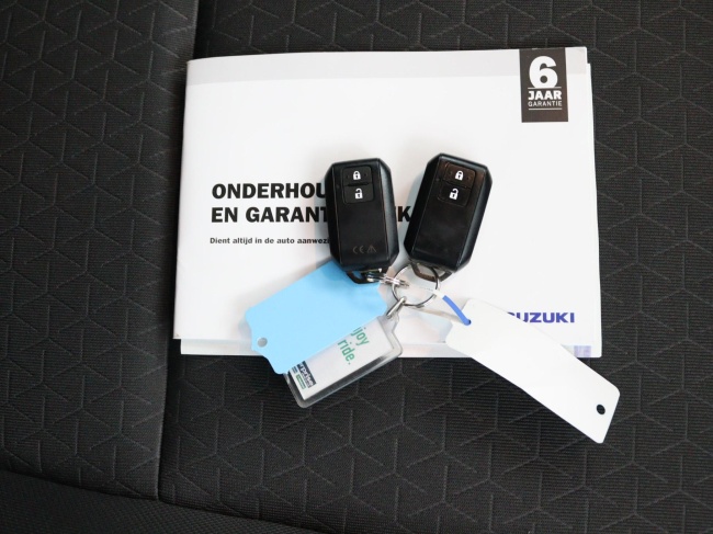 Suzuki Swift - 1.2 Select Smart Hybrid