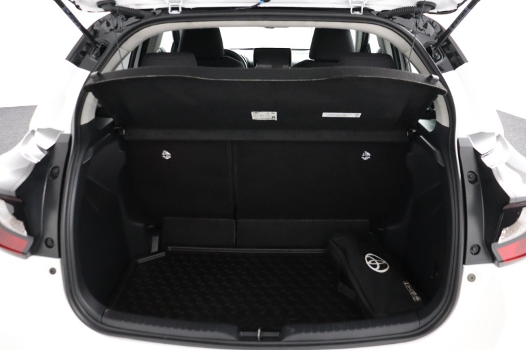 Toyota Yaris - 1.5 Hybrid 115 Active /Bi-Tone 23