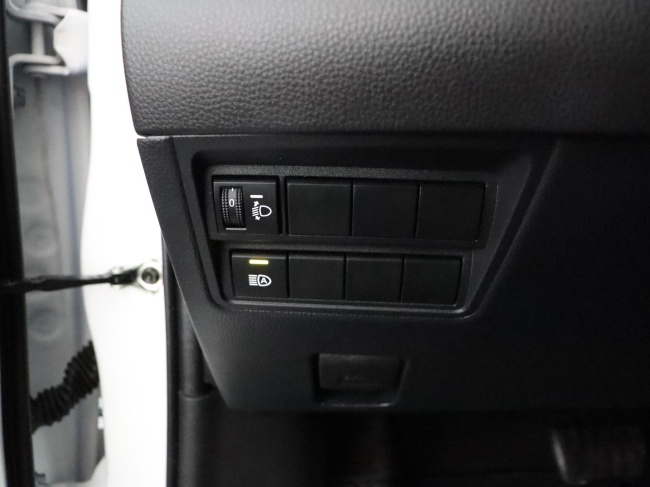 Toyota Yaris - 1.5 Hybrid 115 Active /Bi-Tone