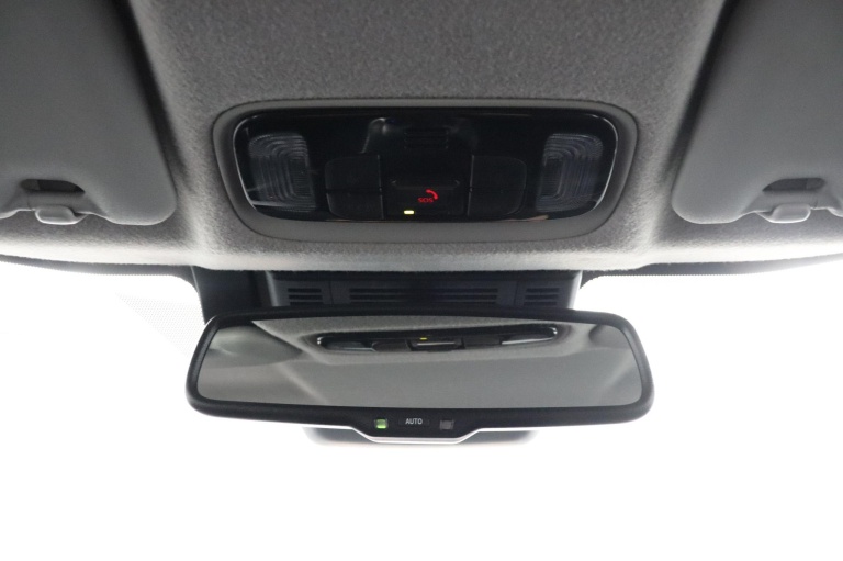 Toyota Yaris - 1.5 Hybrid 115 Active /Bi-Tone 32