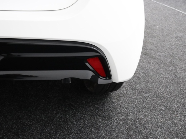 Toyota Yaris - 1.5 Hybrid 115 Active /Bi-Tone