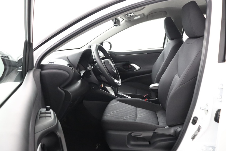 Toyota Yaris - 1.5 Hybrid 115 Bi-Tone 17