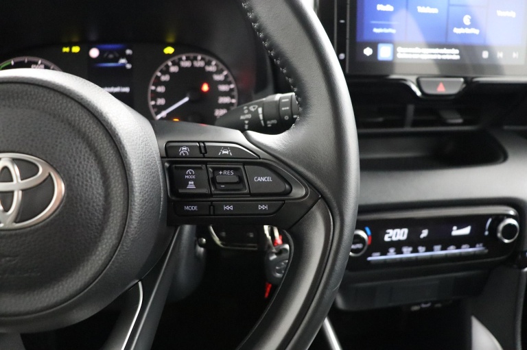 Toyota Yaris - 1.5 Hybrid 115 Bi-Tone 21