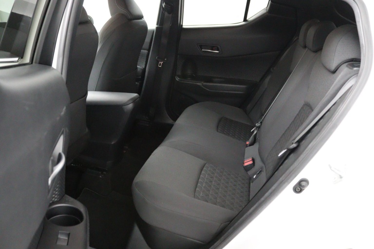 Toyota C-HR - 2.0 Hybrid First Edition 12