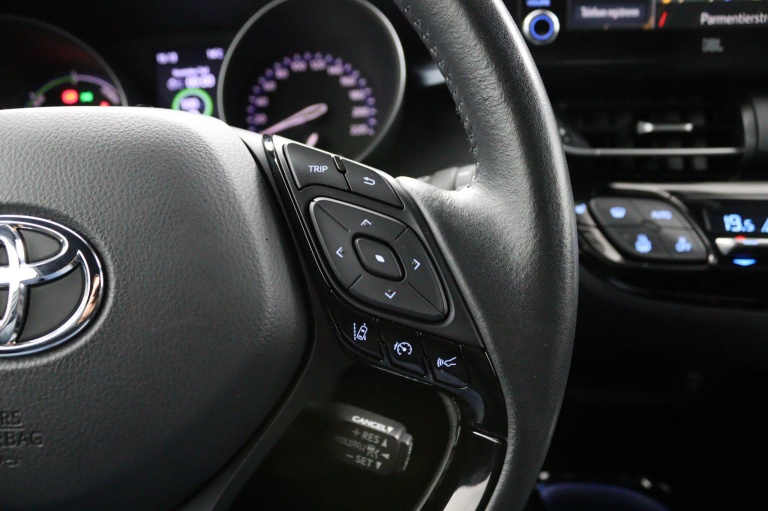 Toyota C-HR - 2.0 Hybrid First Edition 19